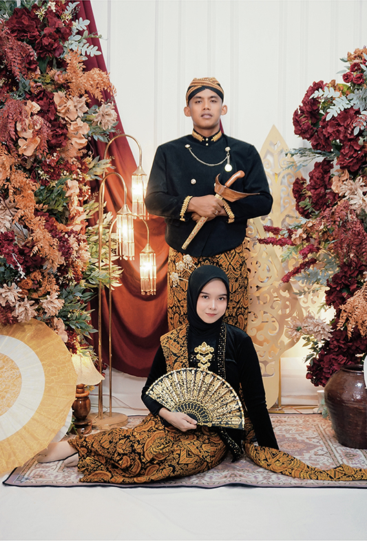 {"ARInfo":{"IsUseAR":false},"Version":"1.0.0","MakeupInfo":{"IsUseMakeup":false},"FaceliftInfo":{"IsChangeEyeLift":false,"IsChangeFacelift":false,"IsChangePostureLift":false,"IsChangeNose":false,"IsChangeFaceChin":false,"IsChangeMouth":false,"IsChangeThinFace":true},"BeautyInfo":{"SwitchMedicatedAcne":false,"IsAIBeauty":false,"IsBrightEyes":false,"IsSharpen":false,"IsOldBeauty":false,"IsReduceBlackEyes":false},"HandlerInfo":{"AppName":2},"FilterInfo":{"IsUseFilter":false}}